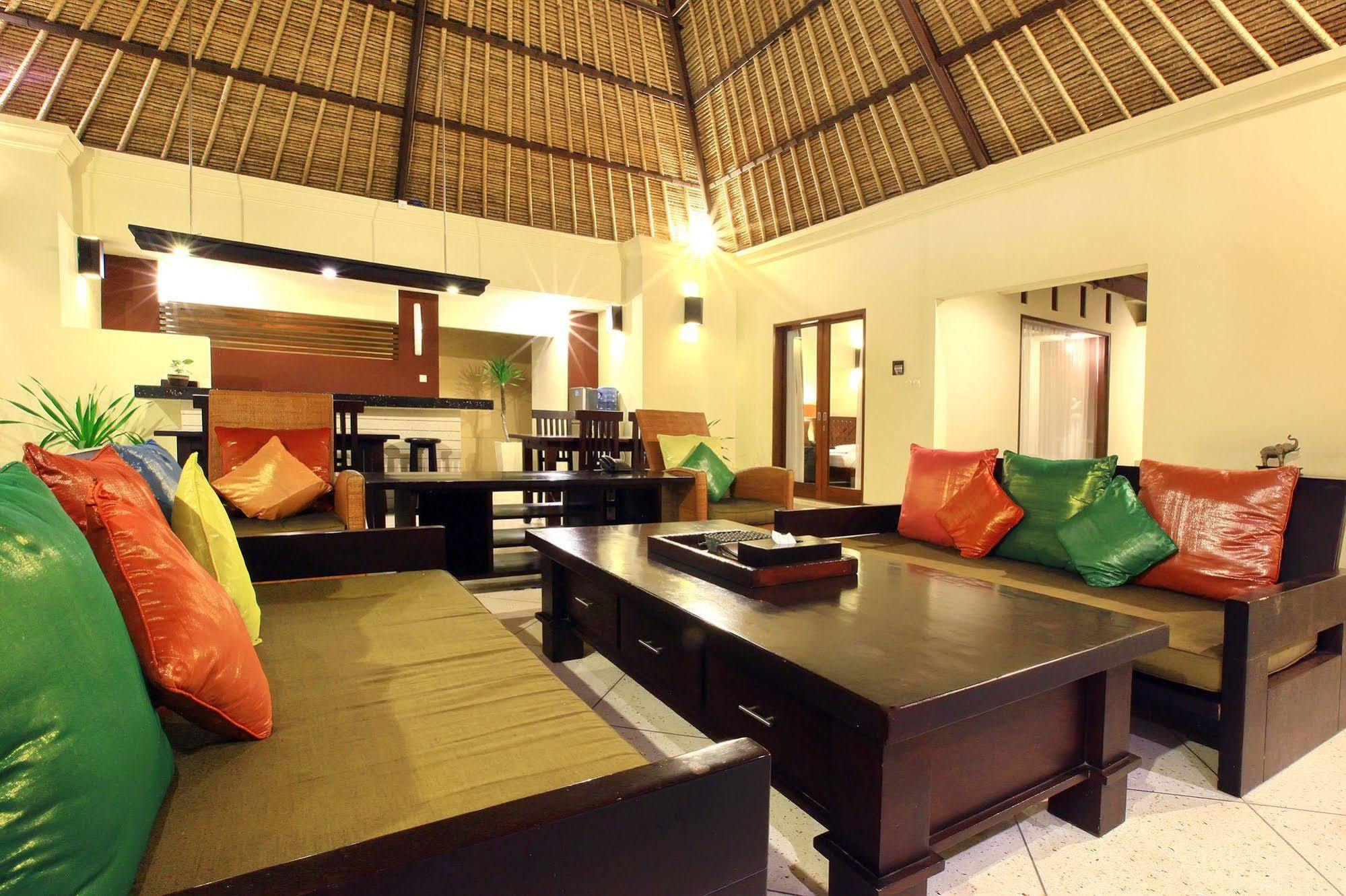 Mutiara Jimbaran Villas Kuta Selatan Kültér fotó